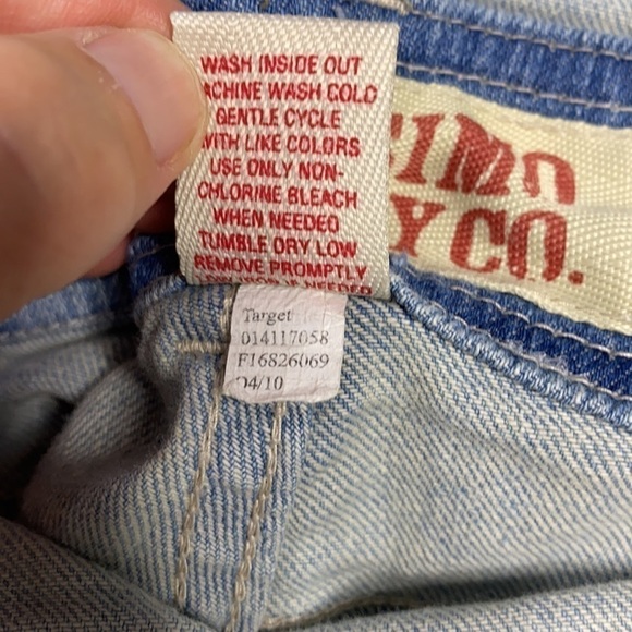 Mossimo Supply Co. Light Wash Shortalls - Picture 8 of 11